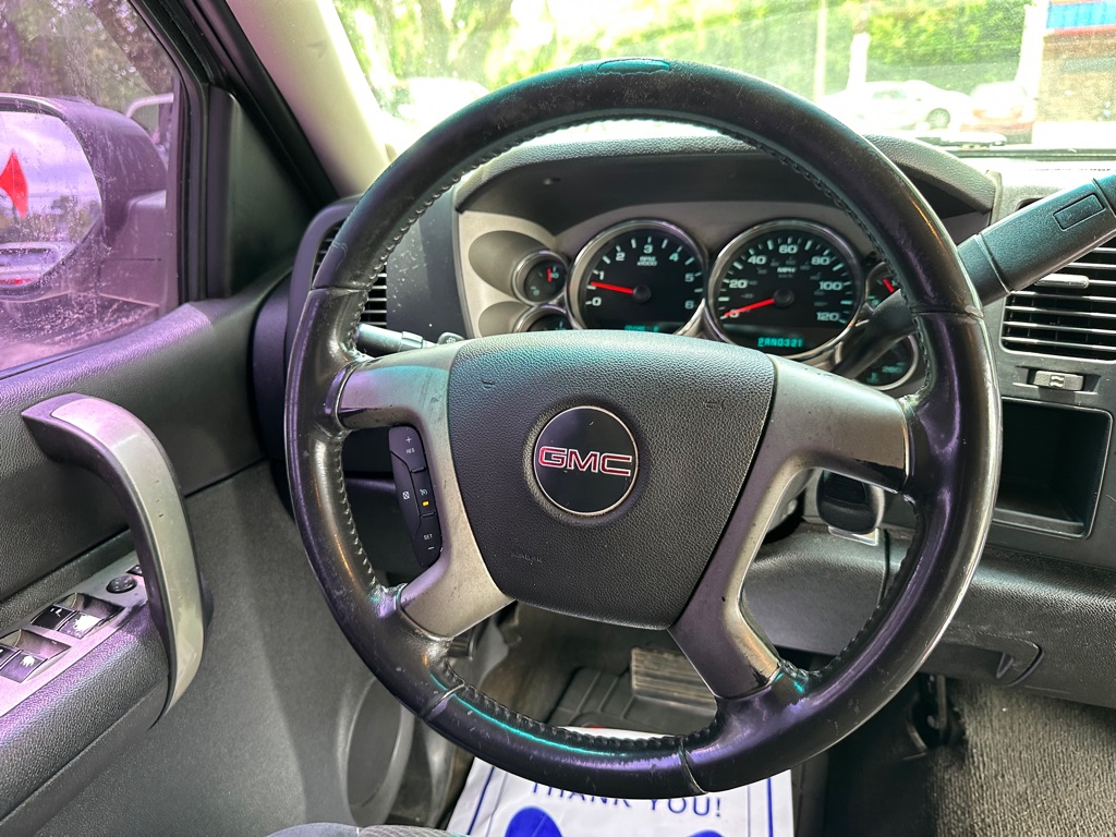 Photo 23 of this GMC SIERRA