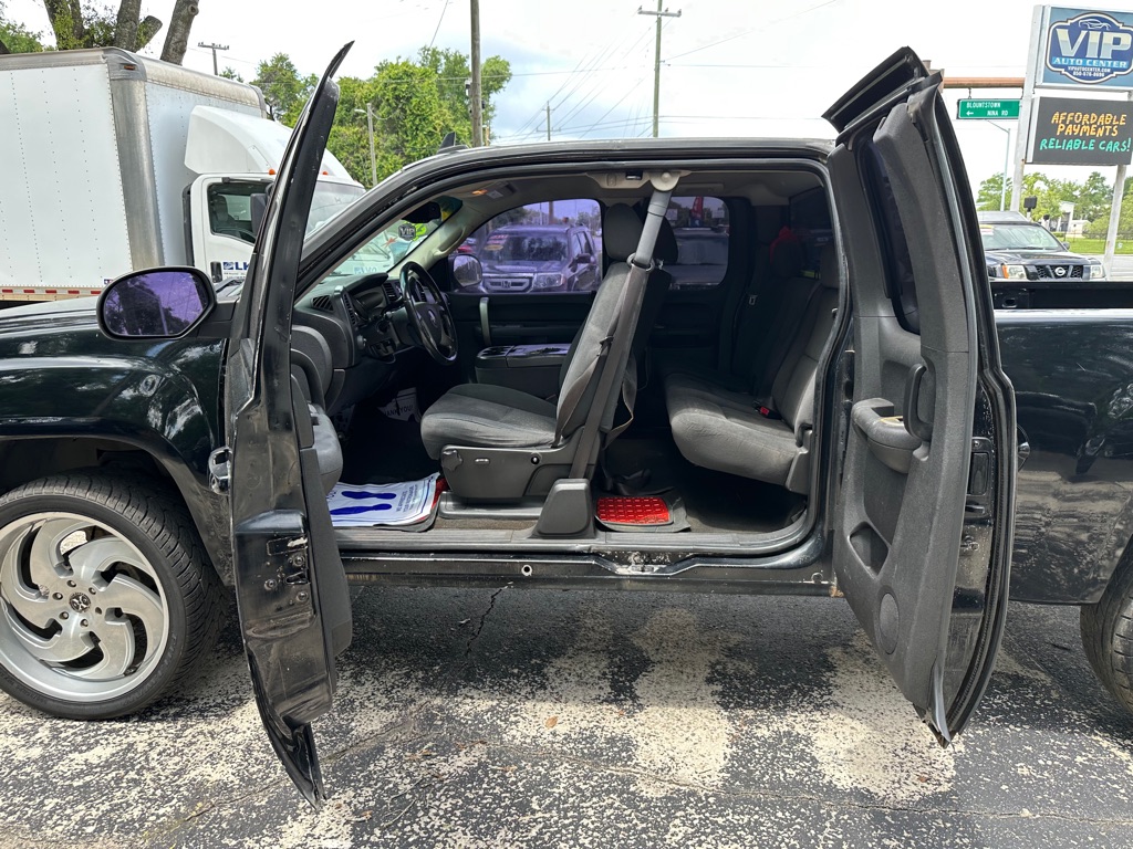 Photo 16 of this GMC SIERRA