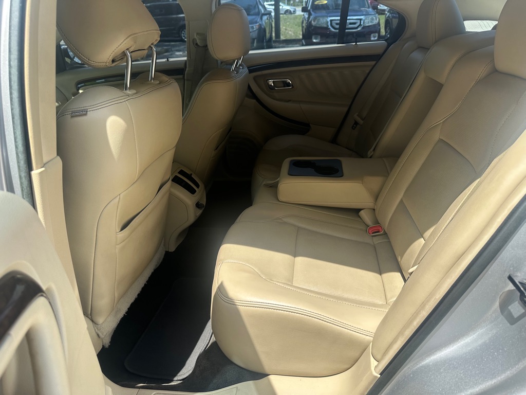 Photo 16 of this FORD TAURUS