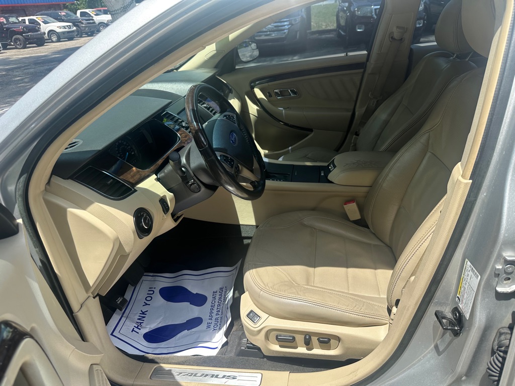 Photo 10 of this FORD TAURUS
