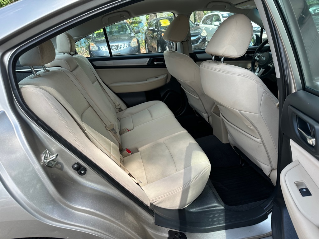Photo 17 of this SUBARU LEGACY