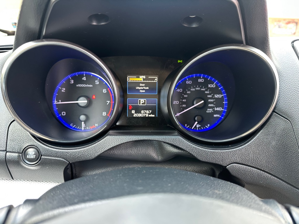 Photo 21 of this SUBARU LEGACY