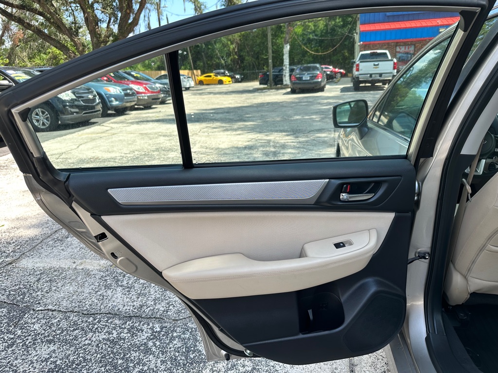 Photo 14 of this SUBARU LEGACY