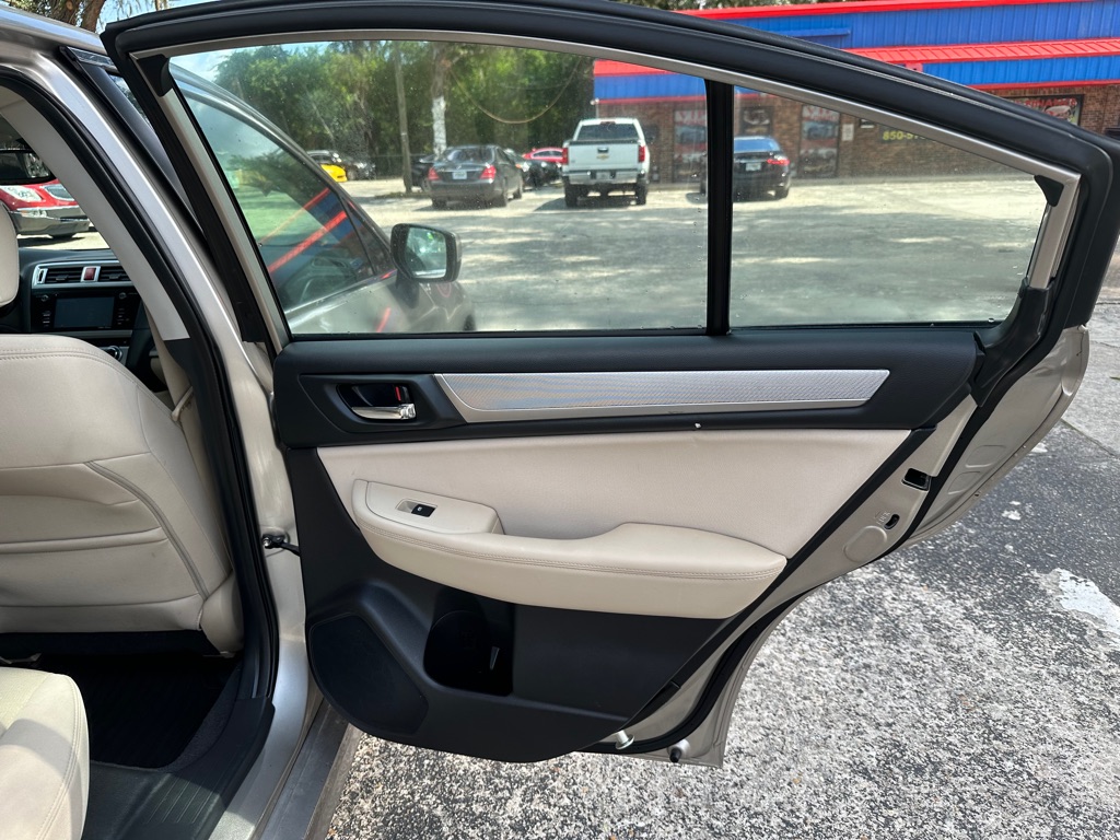 Photo 16 of this SUBARU LEGACY