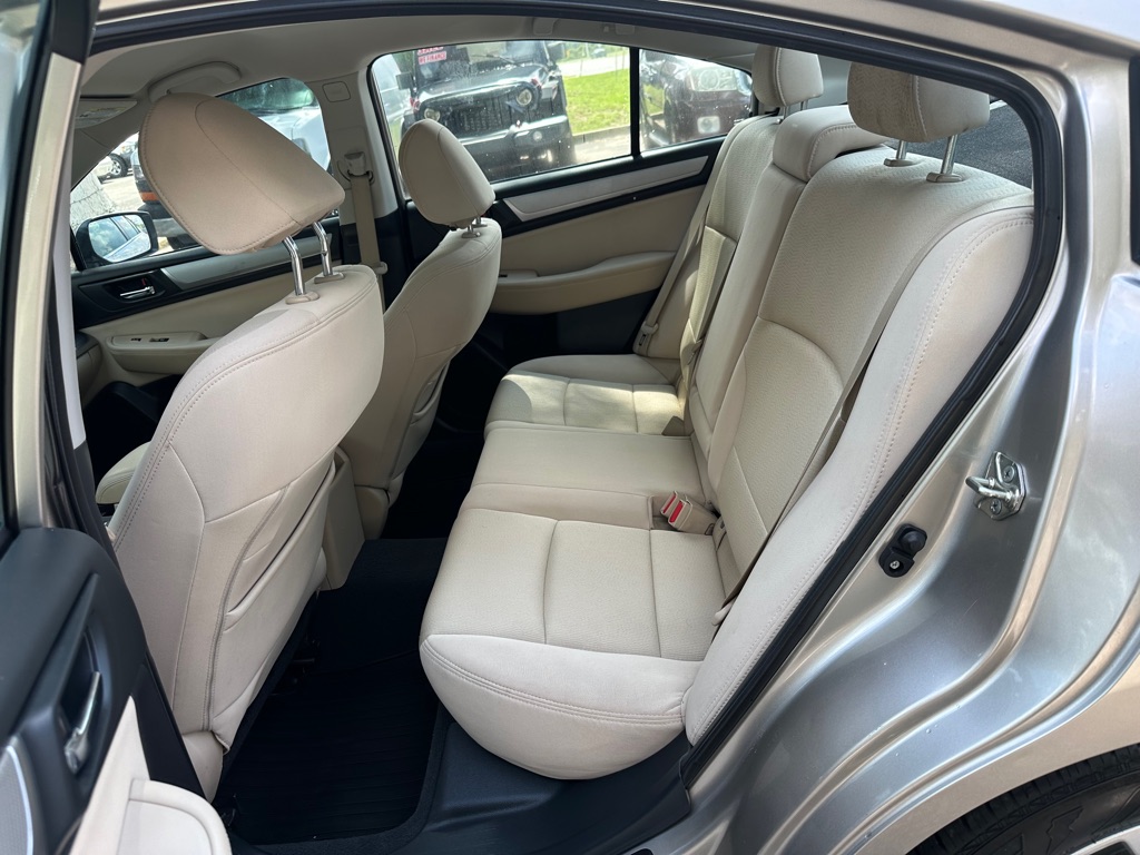 Photo 15 of this SUBARU LEGACY