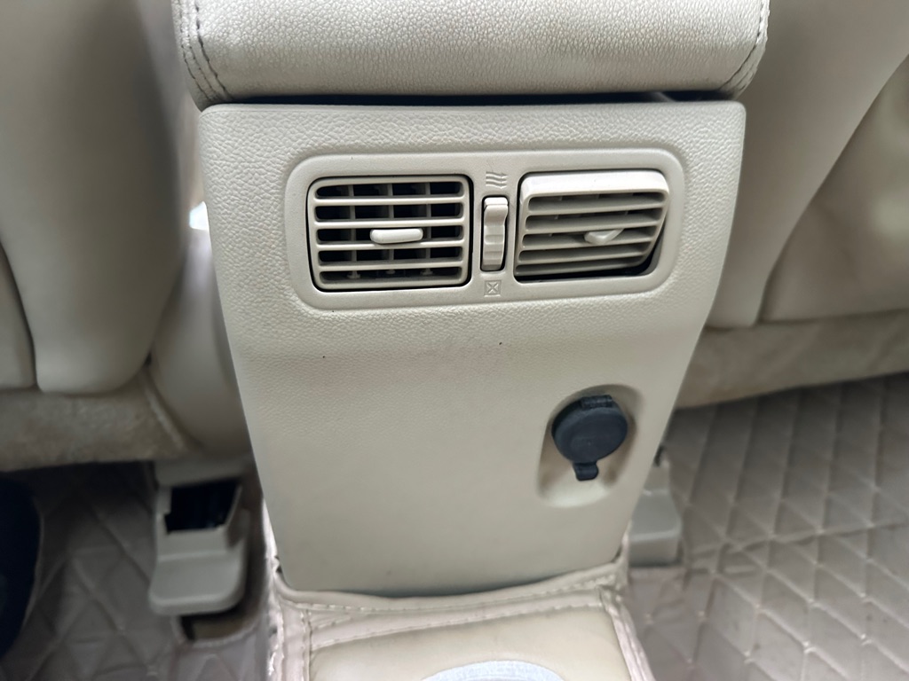 Photo 17 of this INFINITI FX37