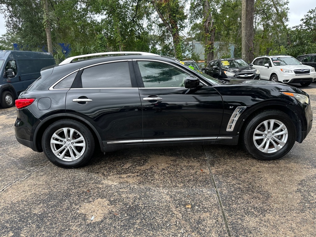 Photo 6 of this INFINITI FX37