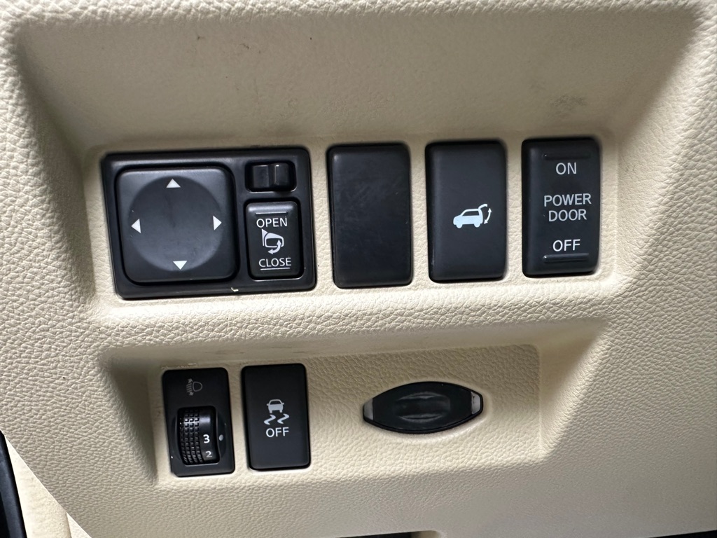 Photo 26 of this INFINITI FX37