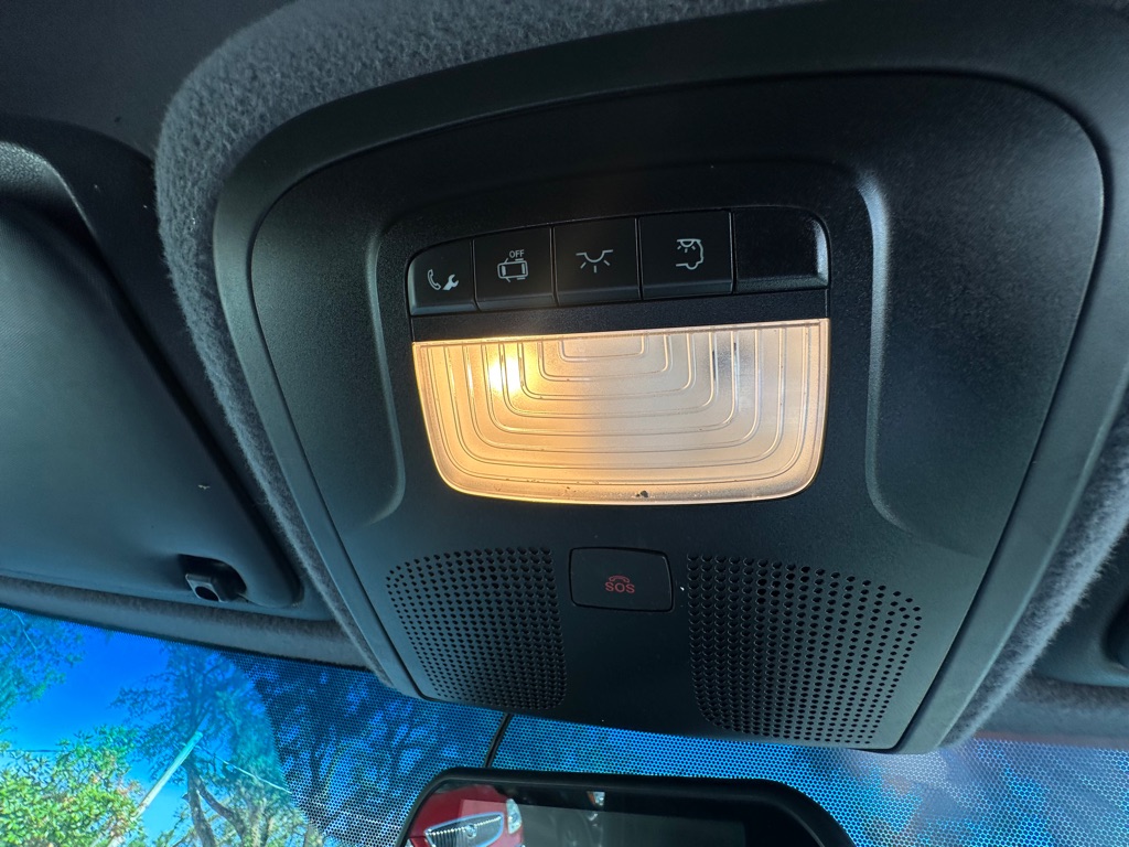 Photo 17 of this MERCEDES-BENZ SPRINTER