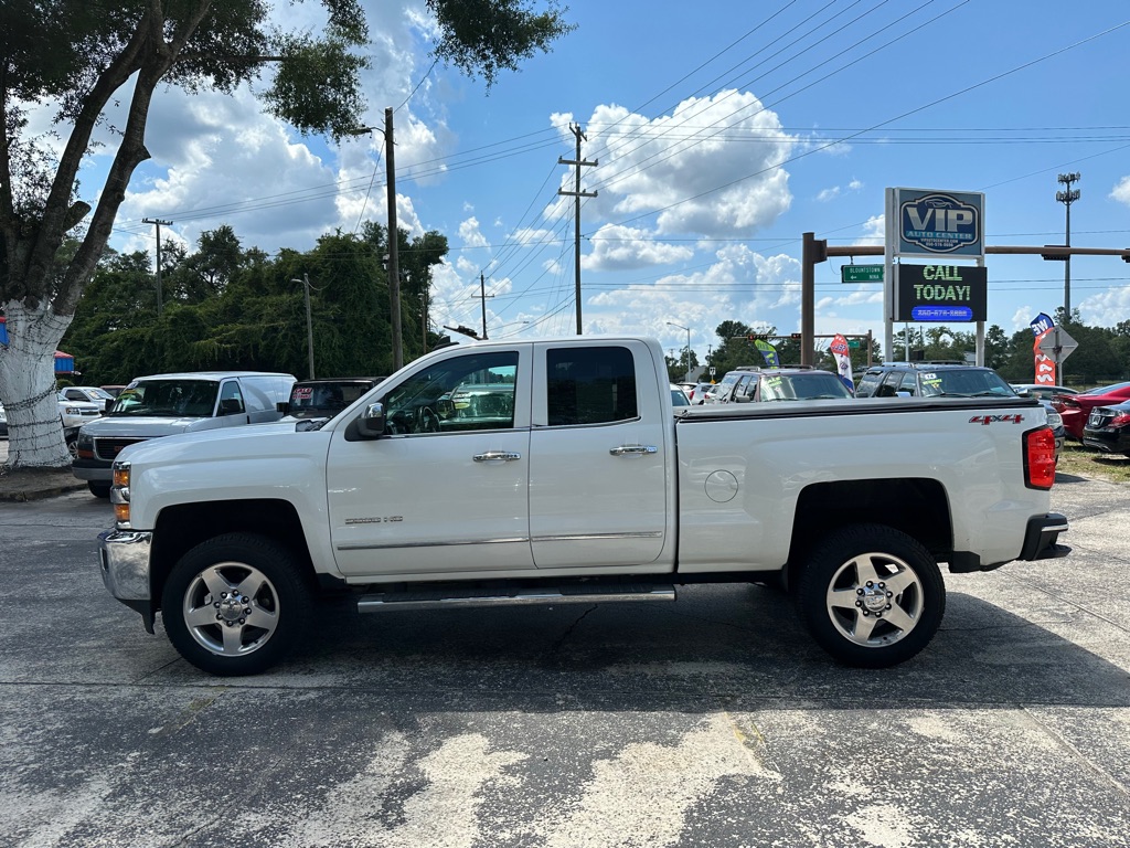 Photo 2 of this CHEVROLET SILVERADO 2500