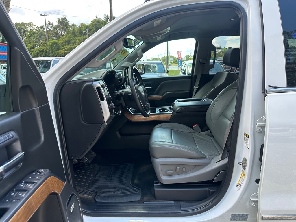 Photo 15 of this CHEVROLET SILVERADO 2500