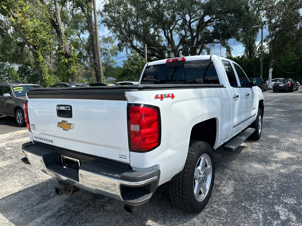 Photo 5 of this CHEVROLET SILVERADO 2500