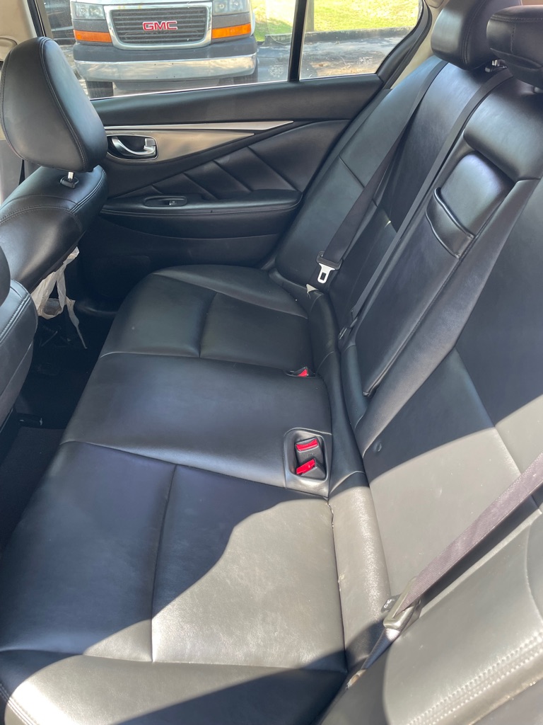 Photo 18 of this INFINITI Q50