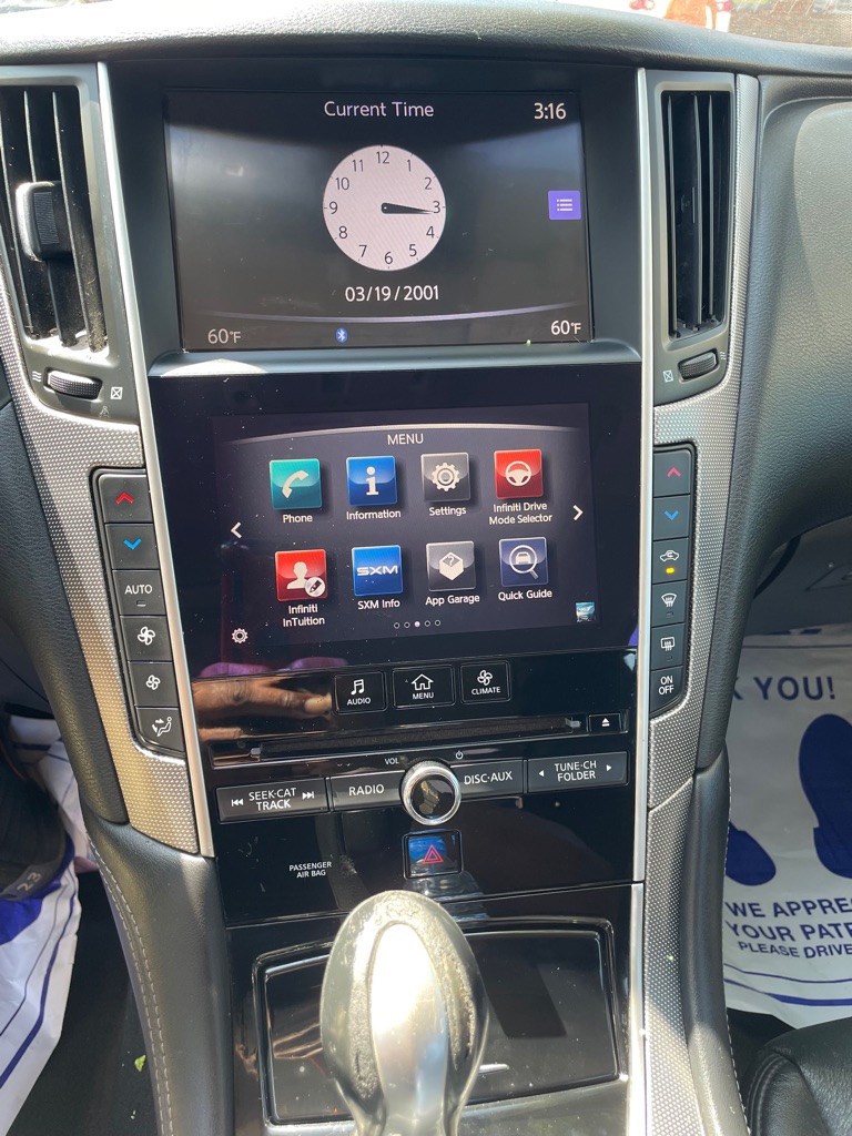 Photo 17 of this INFINITI Q50