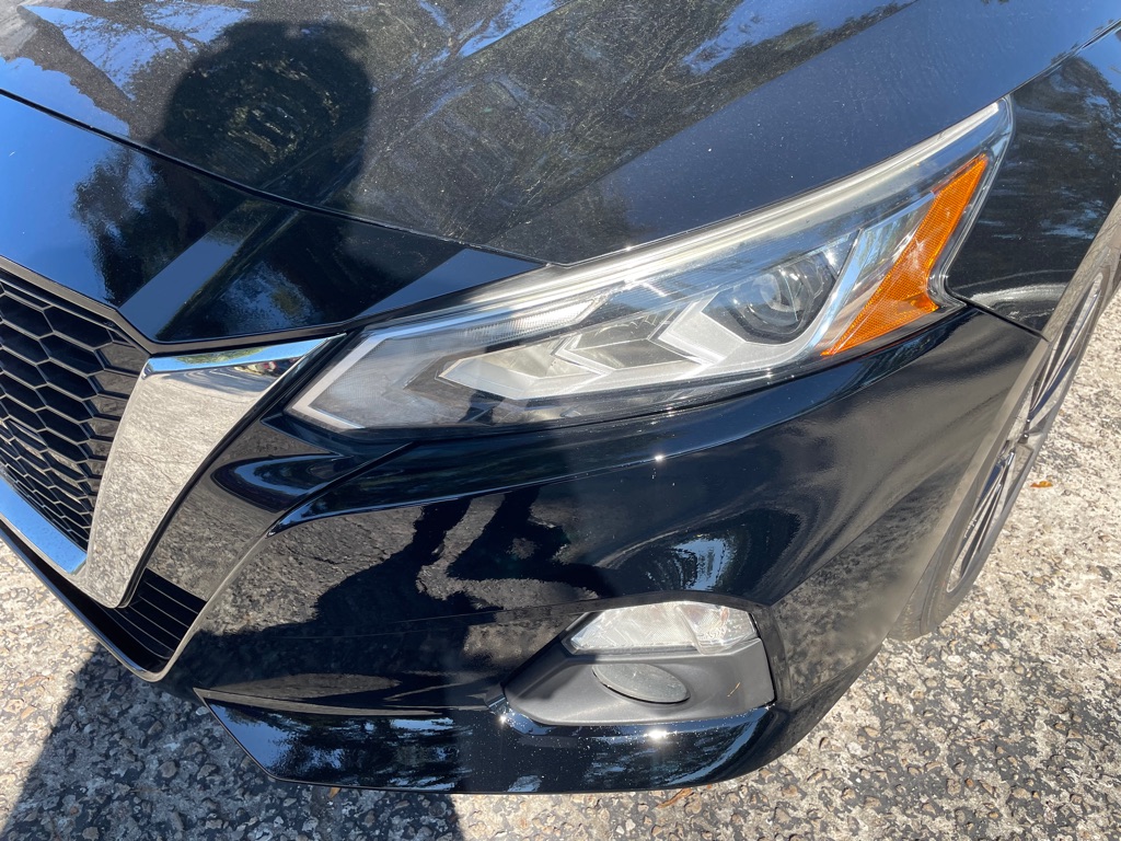 Photo 9 of this NISSAN ALTIMA