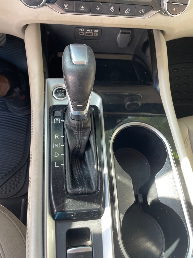 Photo 19 of this NISSAN ALTIMA