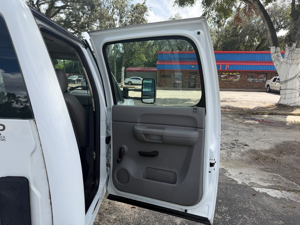 Photo 14 of this CHEVROLET SILVERADO 3500