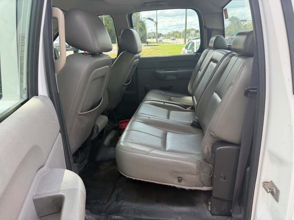 Photo 22 of this CHEVROLET SILVERADO 3500