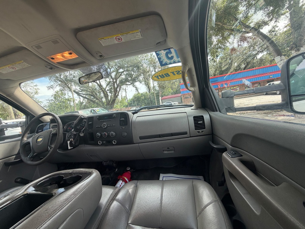 Photo 24 of this CHEVROLET SILVERADO 3500