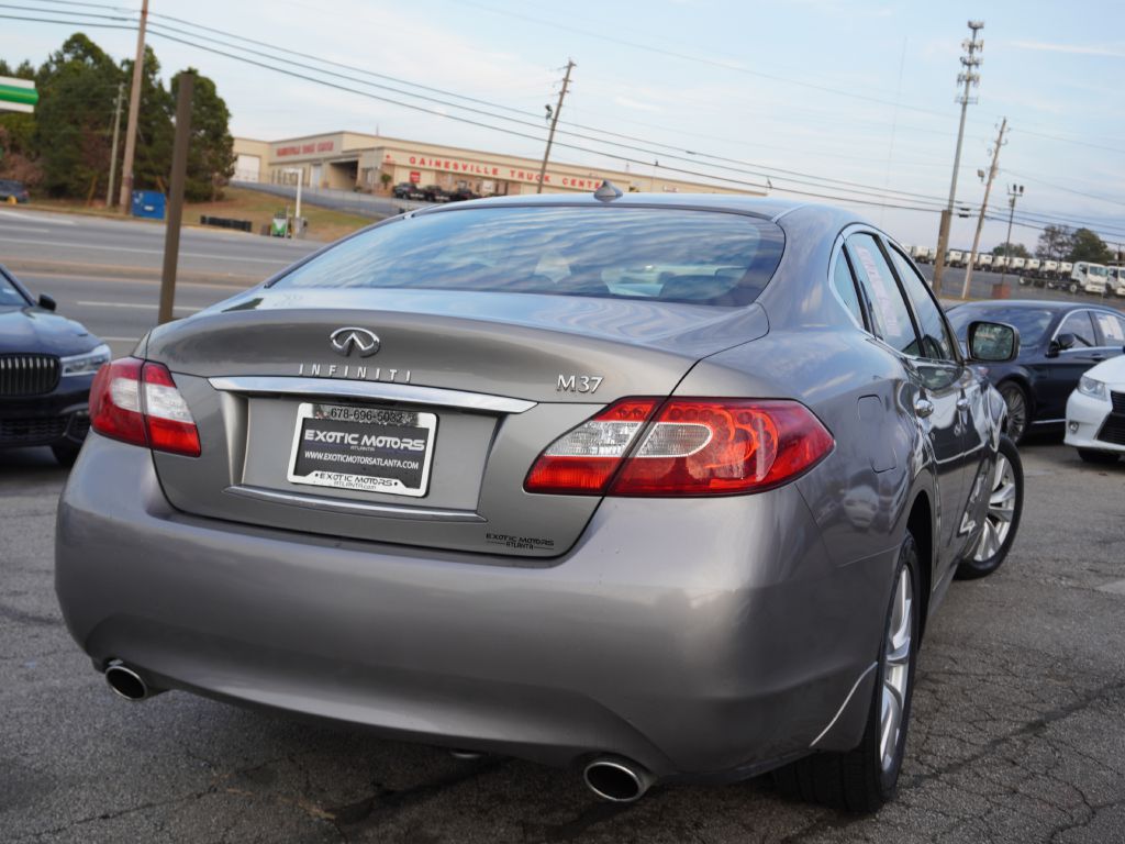 INFINITI M37 2011 INFINITI M37 JN1BY1AP3BM325663