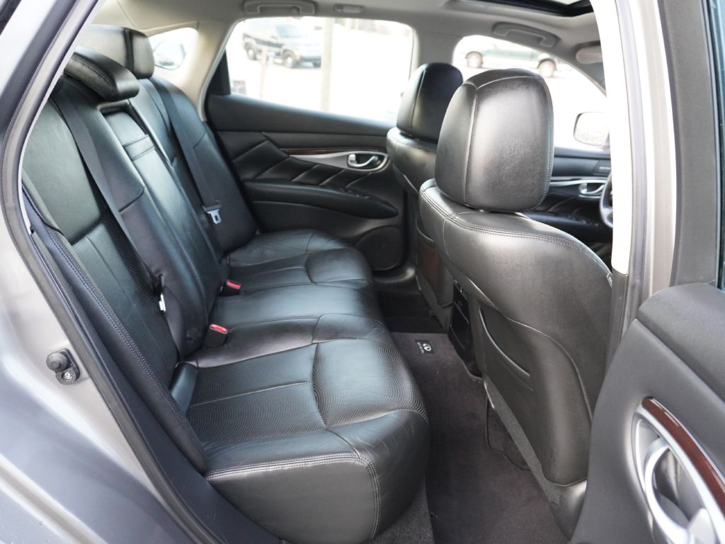 INFINITI M37 2011 INFINITI M37 JN1BY1AP3BM325663
