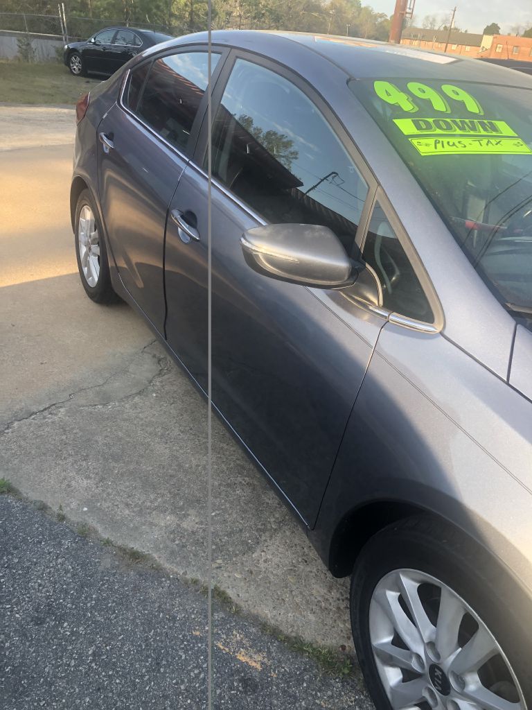 Photo 2 of this KIA FORTE