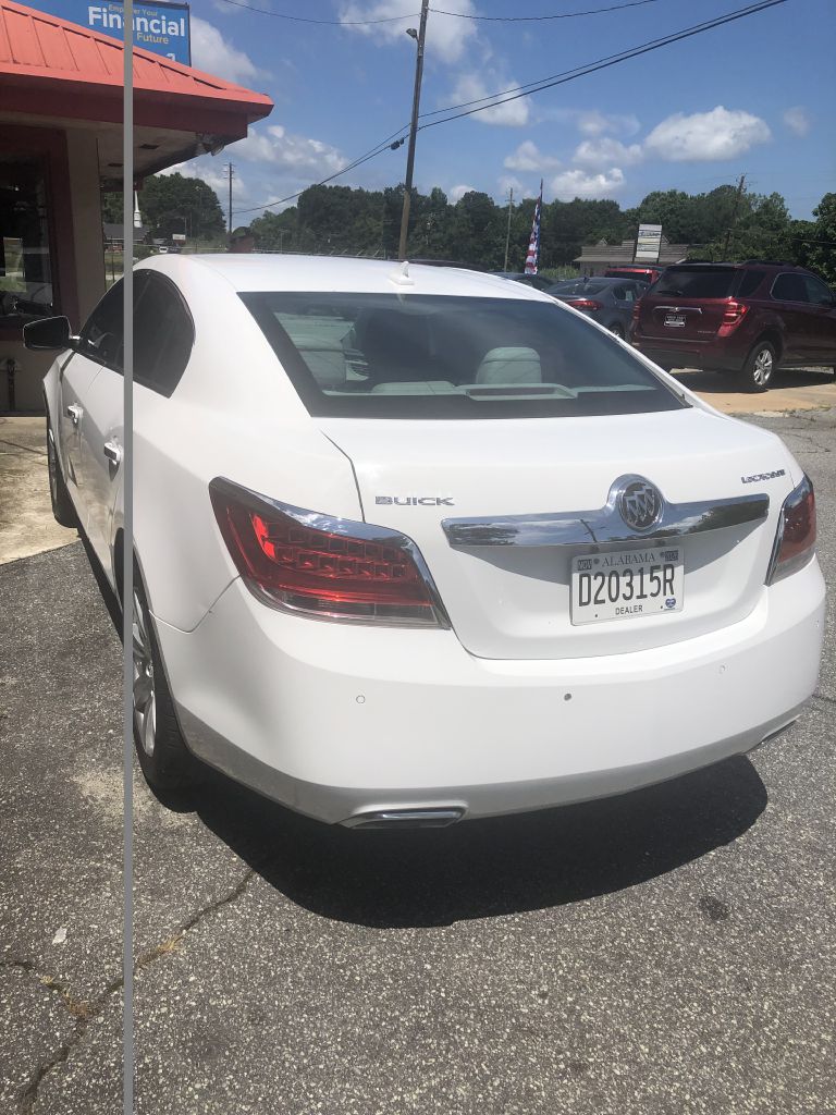 Photo 2 of this BUICK LACROSSE