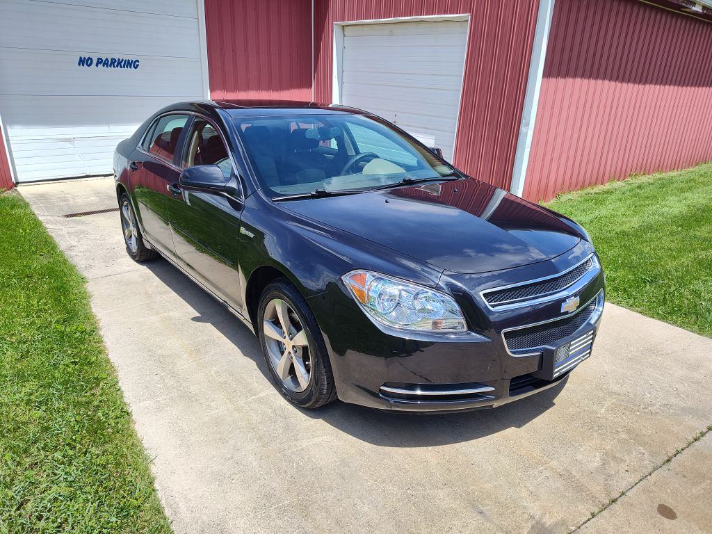 Photo 4 of this CHEVROLET MALIBU