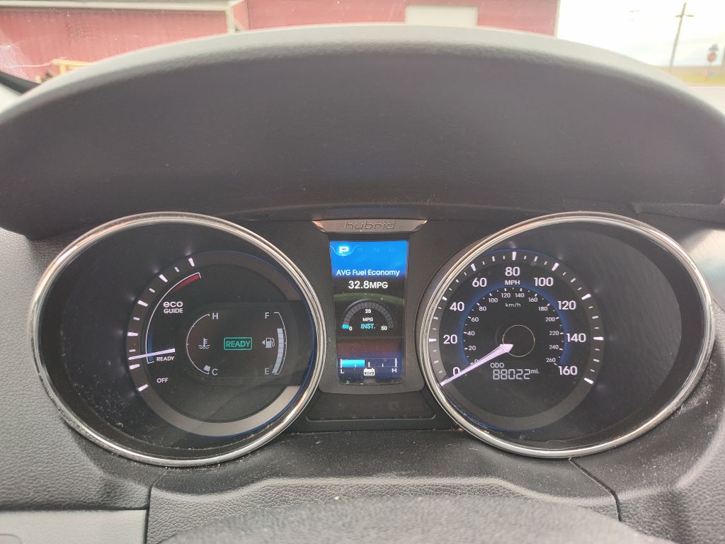 Photo 7 of this HYUNDAI SONATA