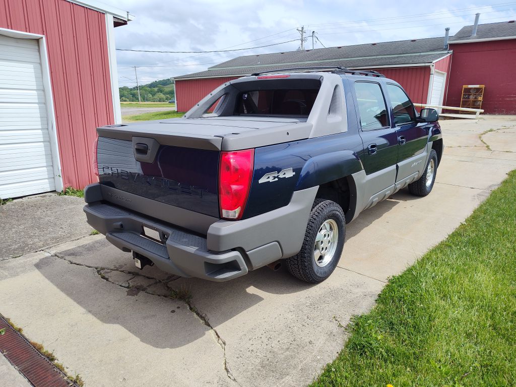 Photo 3 of this CHEVROLET AVALANCHE
