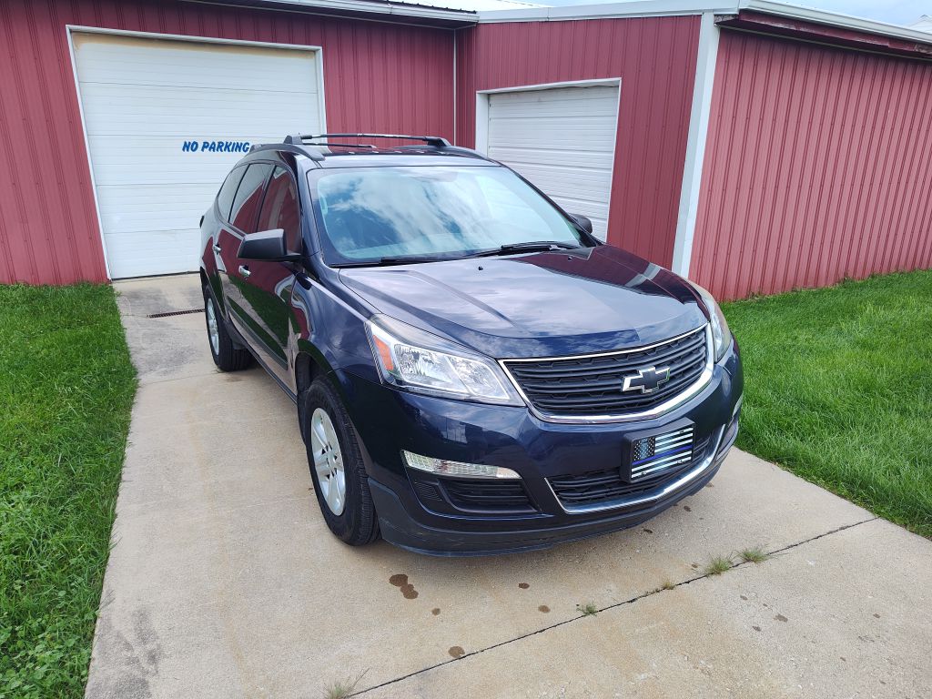 Photo 4 of this CHEVROLET TRAVERSE