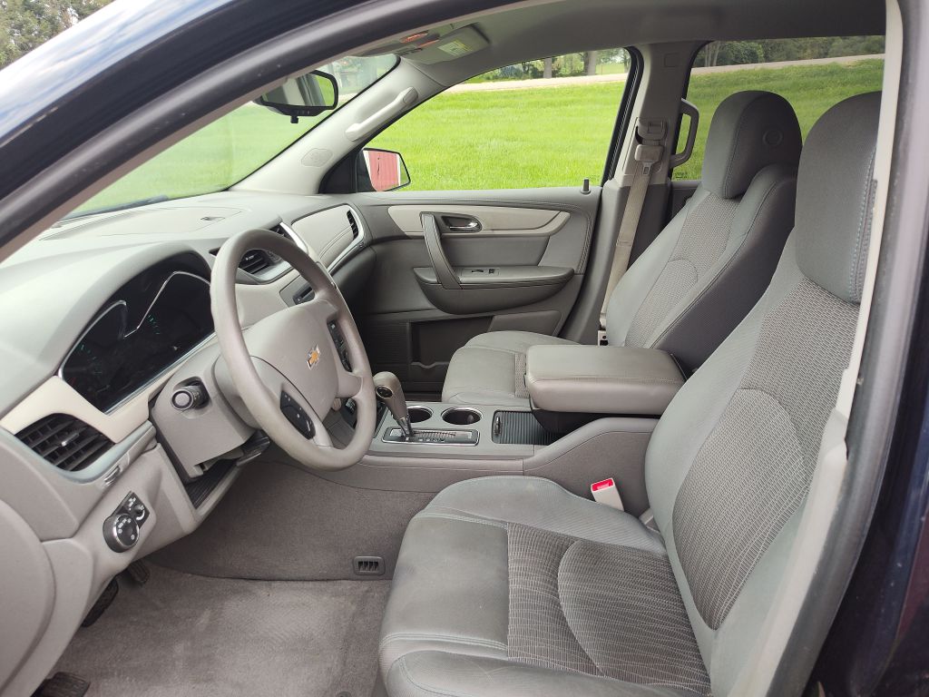 Photo 5 of this CHEVROLET TRAVERSE