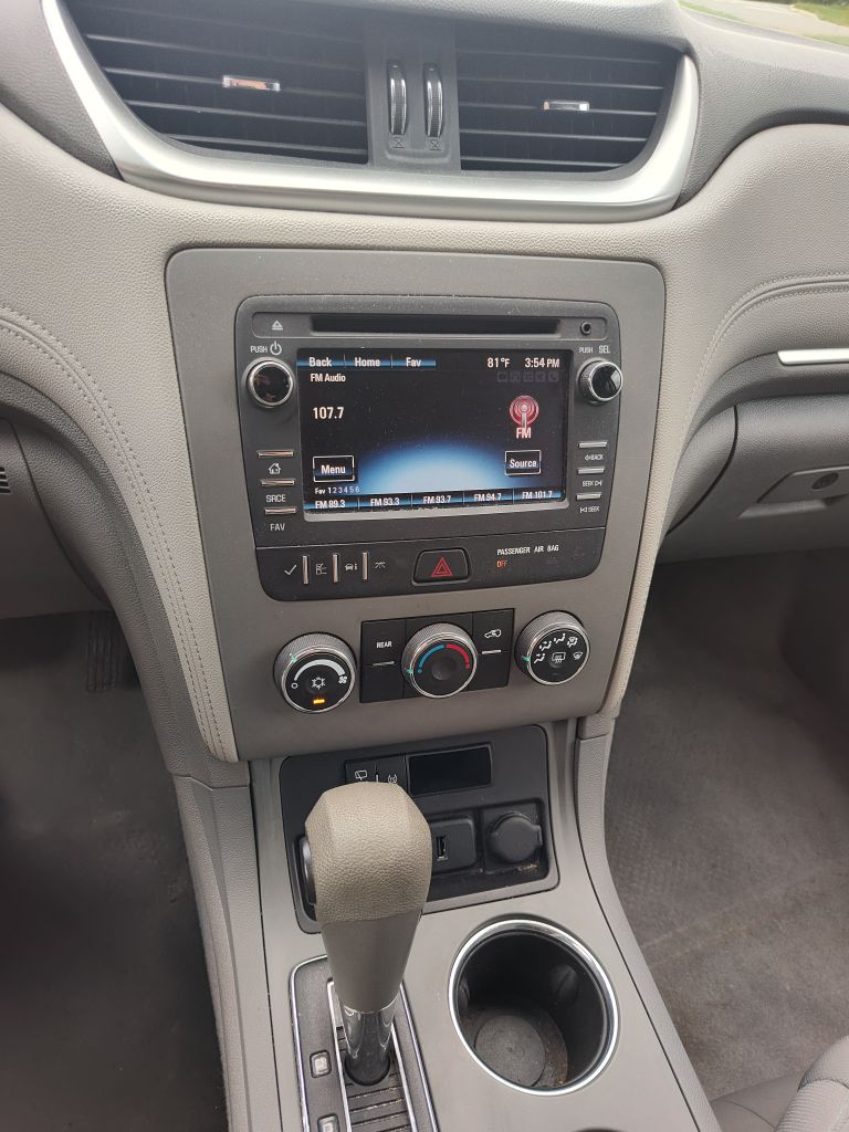 Photo 9 of this CHEVROLET TRAVERSE