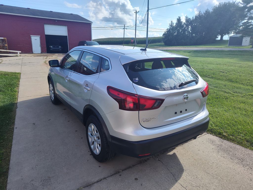 Photo 2 of this NISSAN ROGUE SPORT