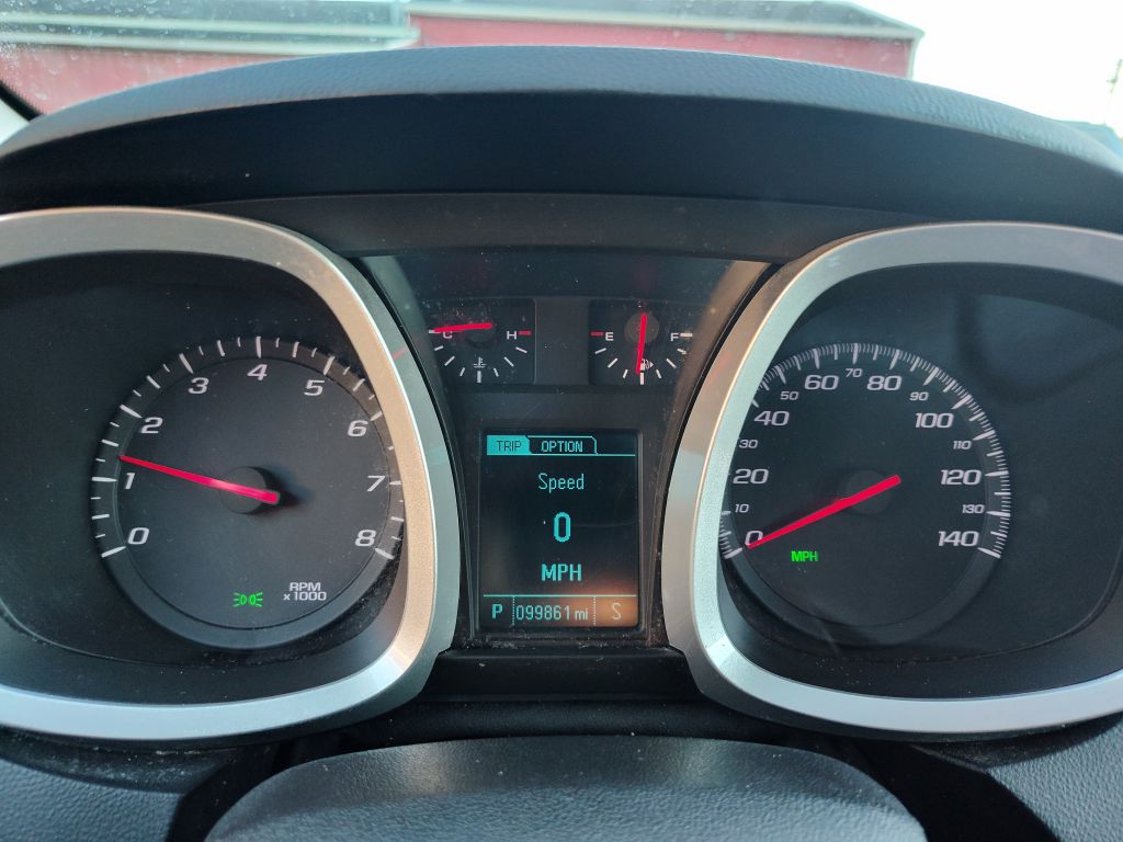 Photo 7 of this CHEVROLET EQUINOX