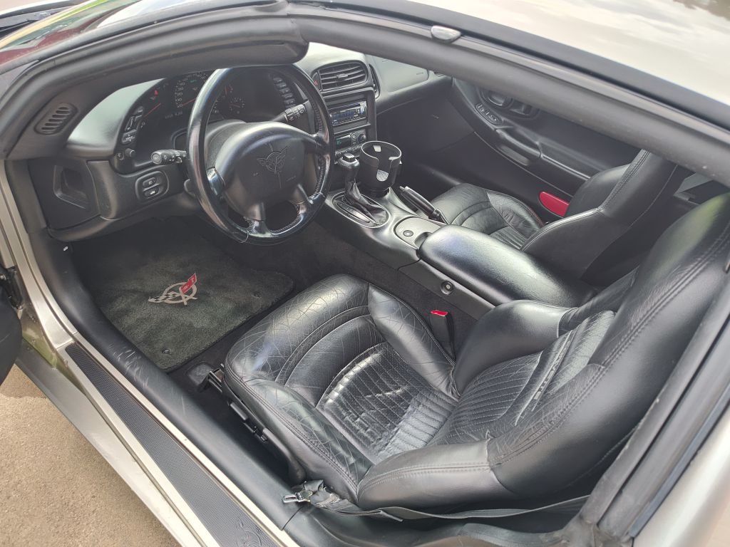 Photo 5 of this CHEVROLET CORVETTE