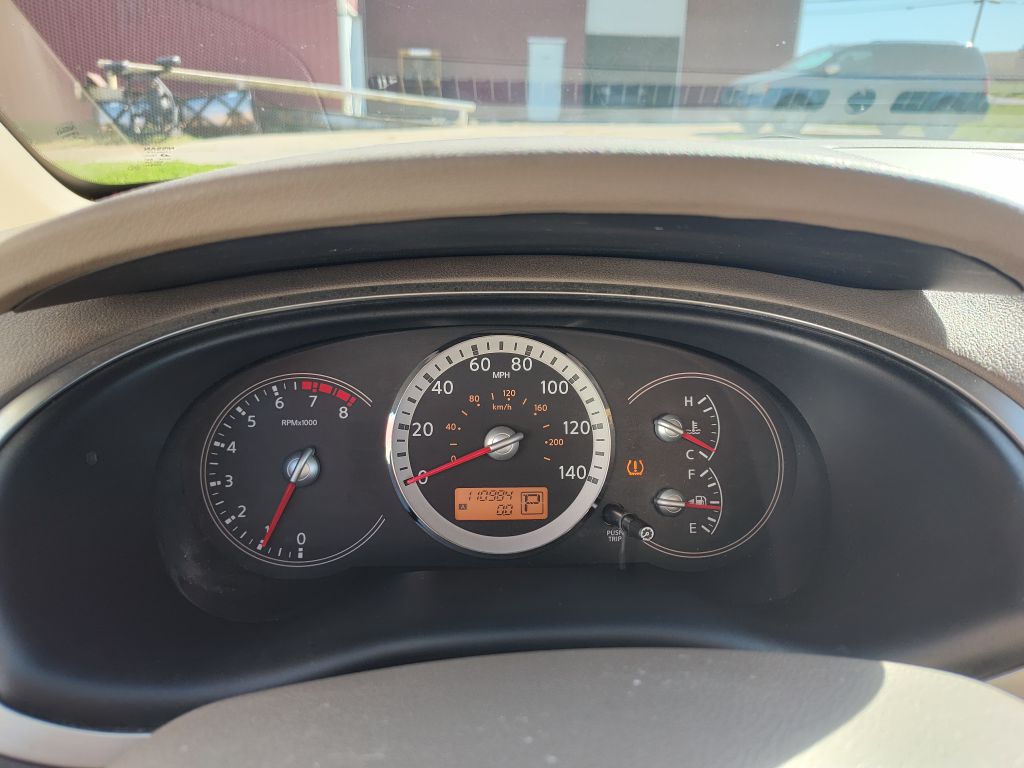 Photo 7 of this NISSAN QUEST