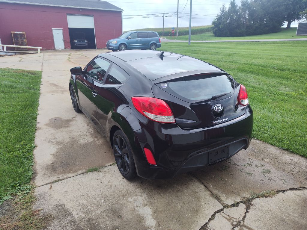 Photo 2 of this HYUNDAI VELOSTER