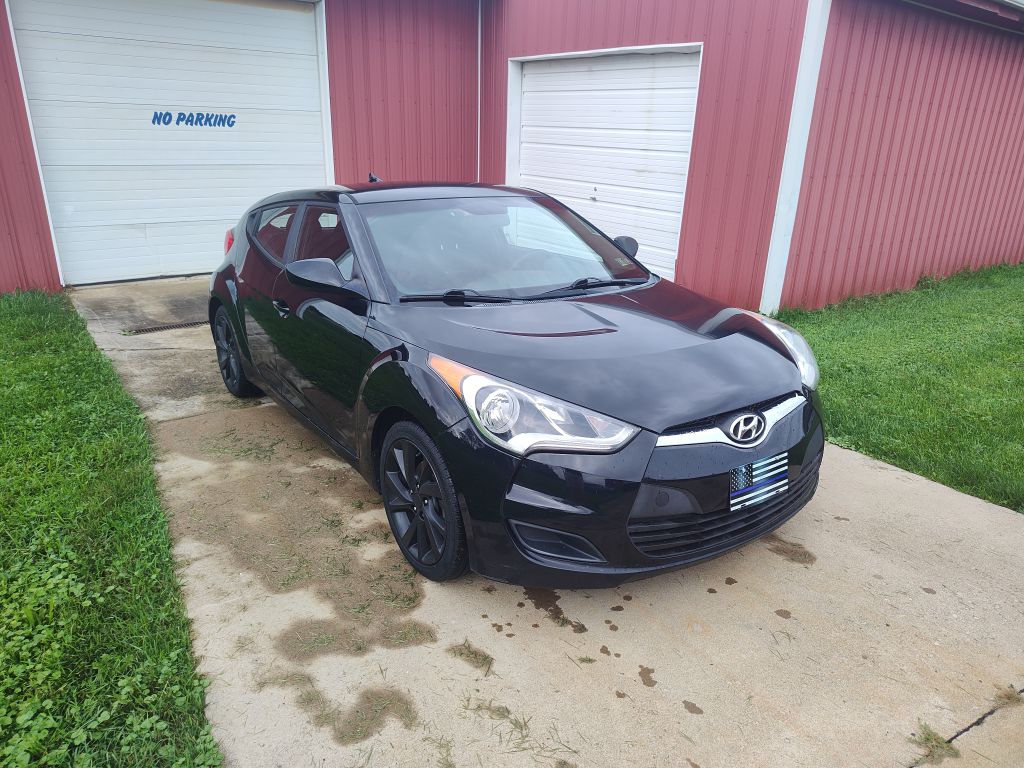 Photo 4 of this HYUNDAI VELOSTER
