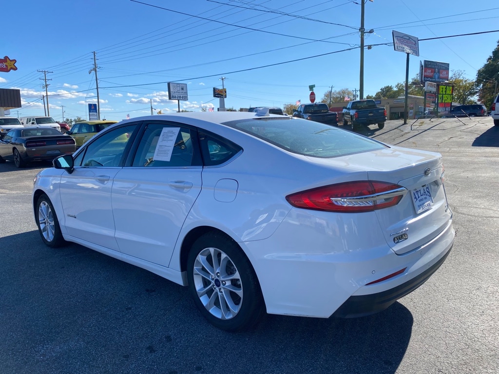 Photo 3 of this FORD FUSION