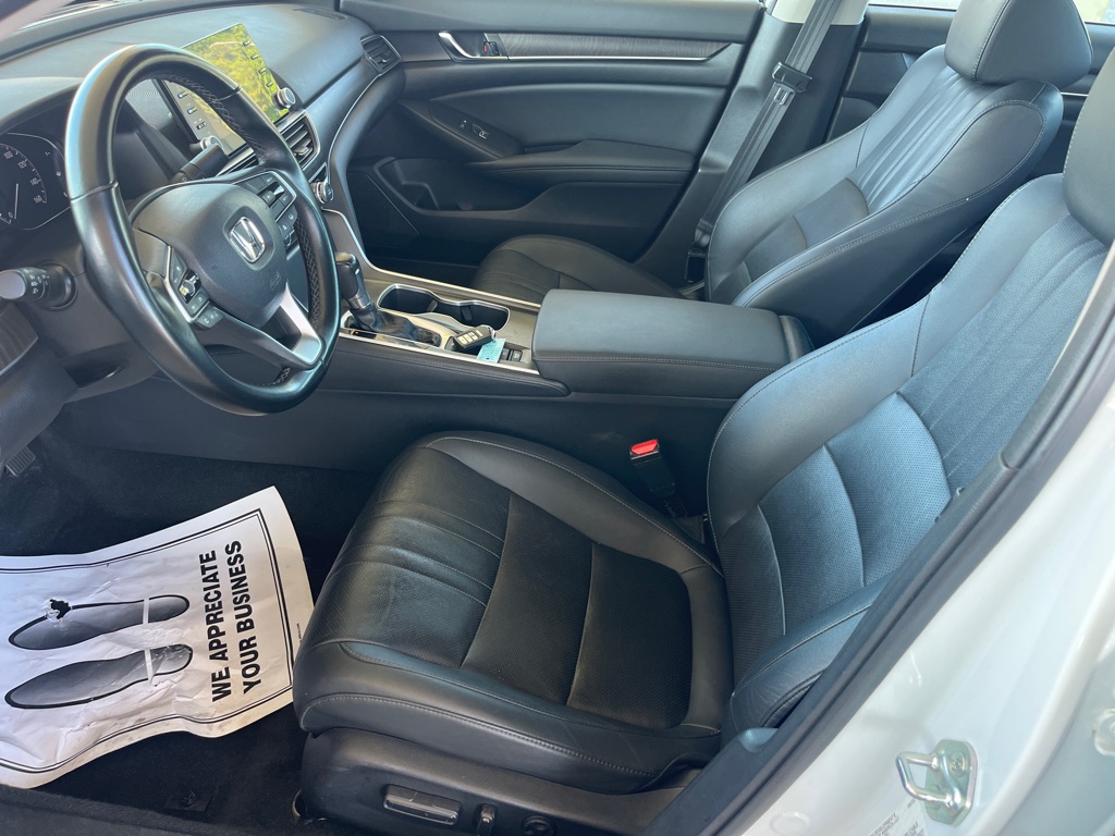 Photo 9 of this HONDA ACCORD