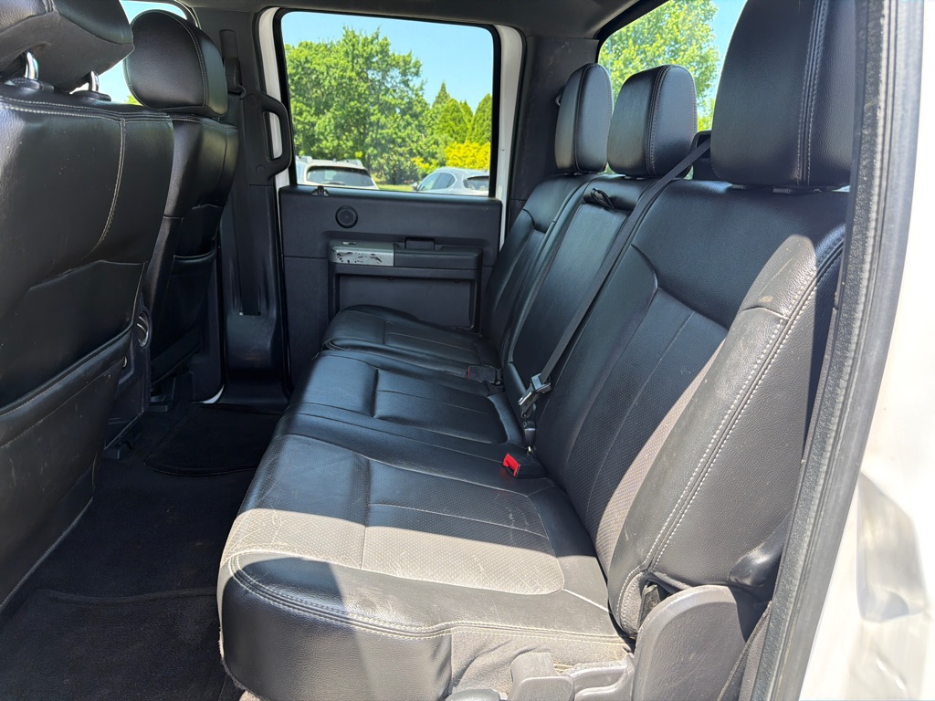 Photo 20 of this FORD F350