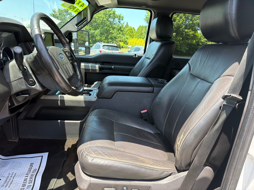 Photo 12 of this FORD F350