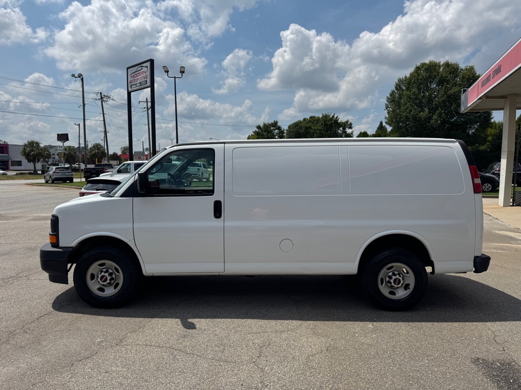 Photo 2 of this GMC SAVANA