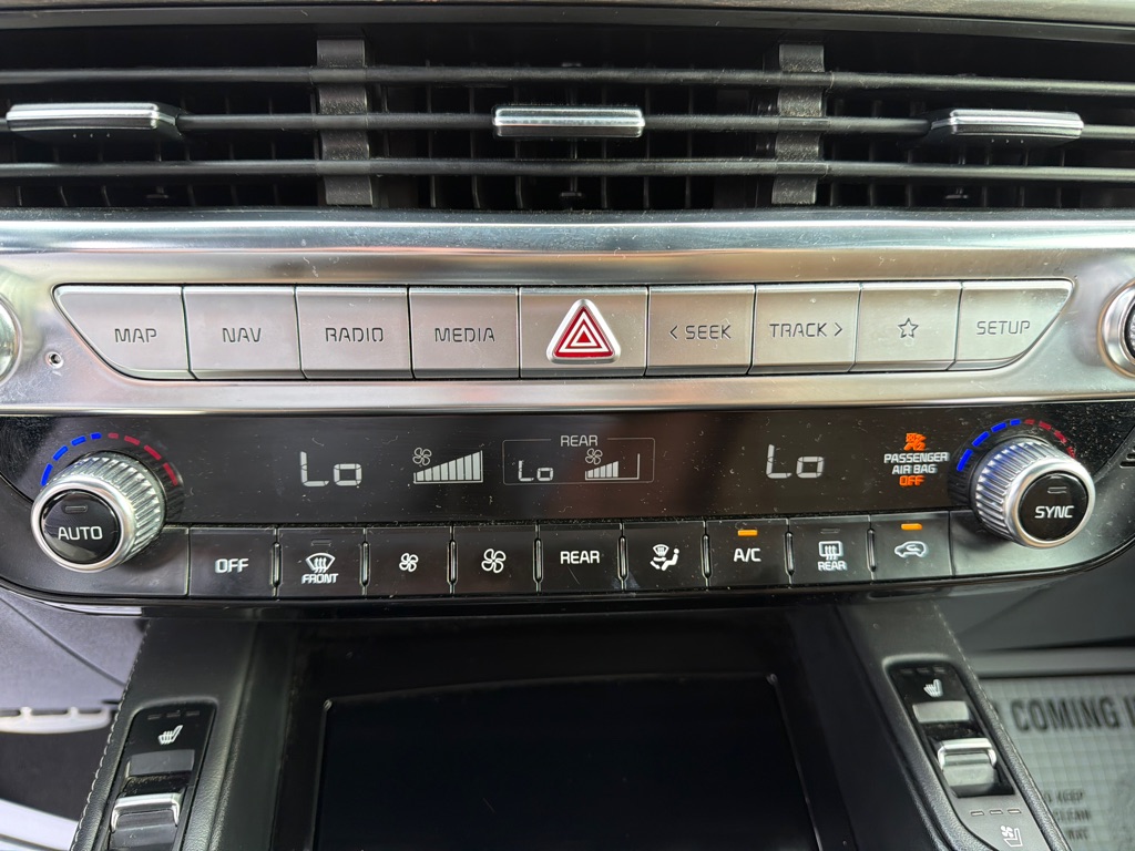 Photo 12 of this KIA TELLURIDE