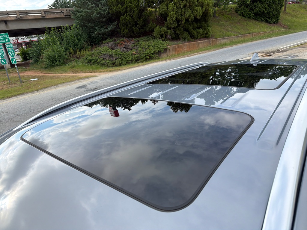 Photo 6 of this KIA TELLURIDE