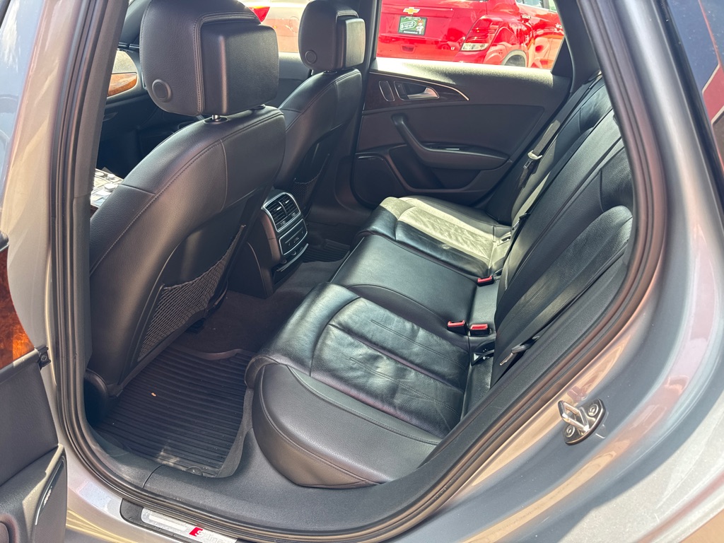 Photo 7 of this AUDI A6