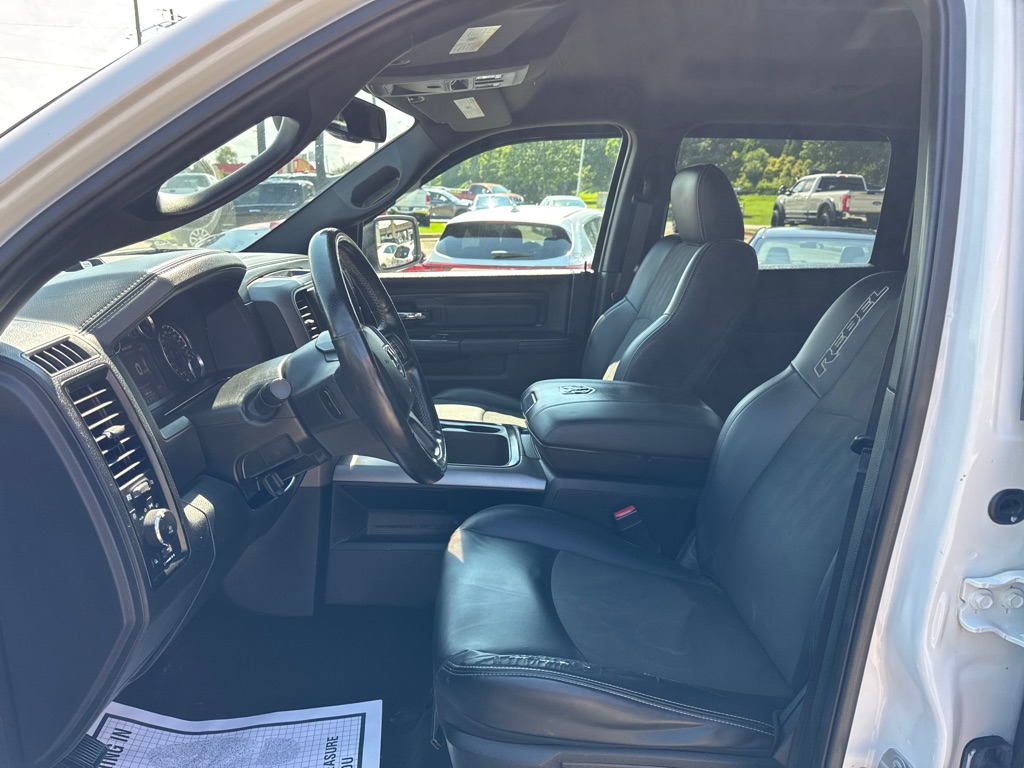 Photo 8 of this RAM 1500