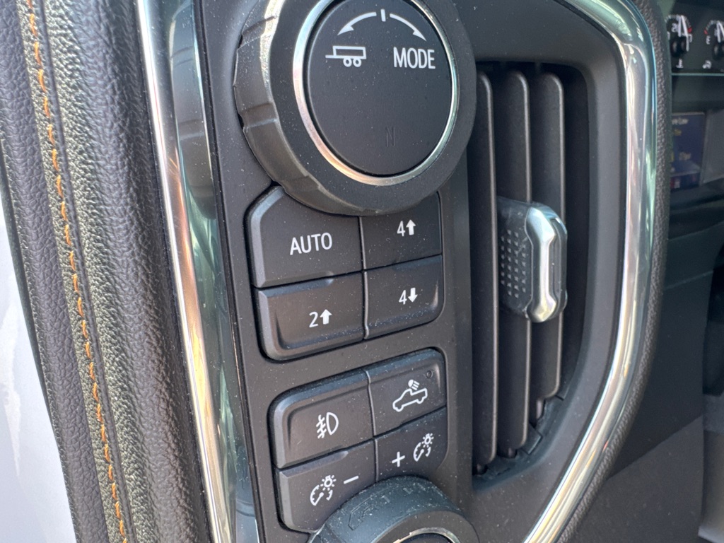 Photo 12 of this GMC SIERRA