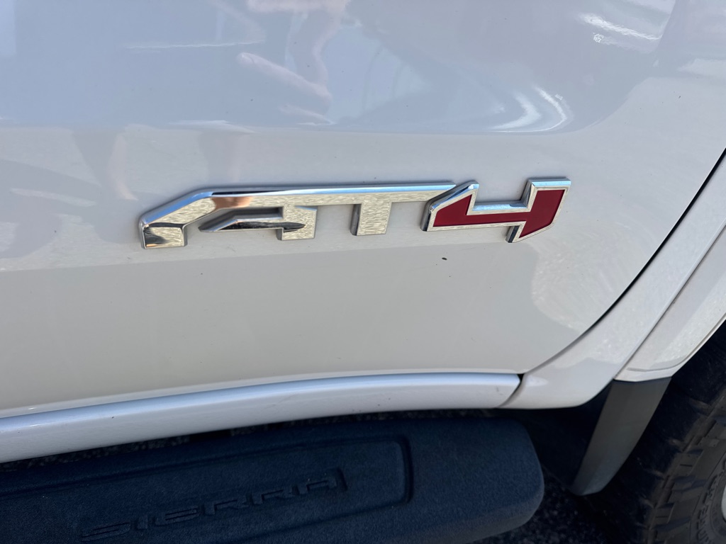 Photo 7 of this GMC SIERRA